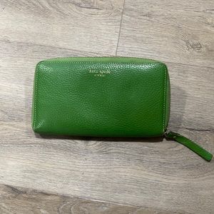 Kate Spade Green Leather Wallet